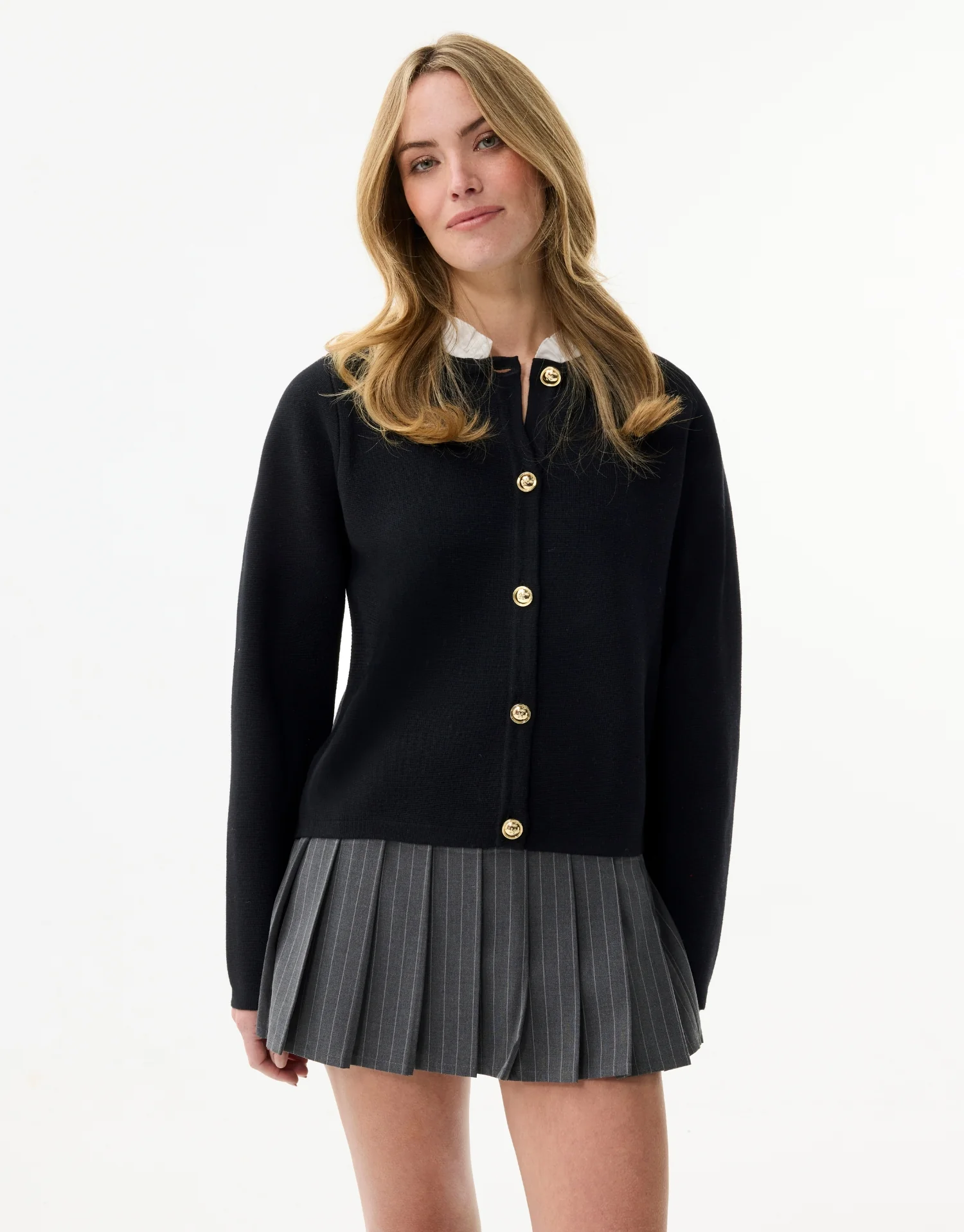 Cardigan noir à boutons dorés - Image 2