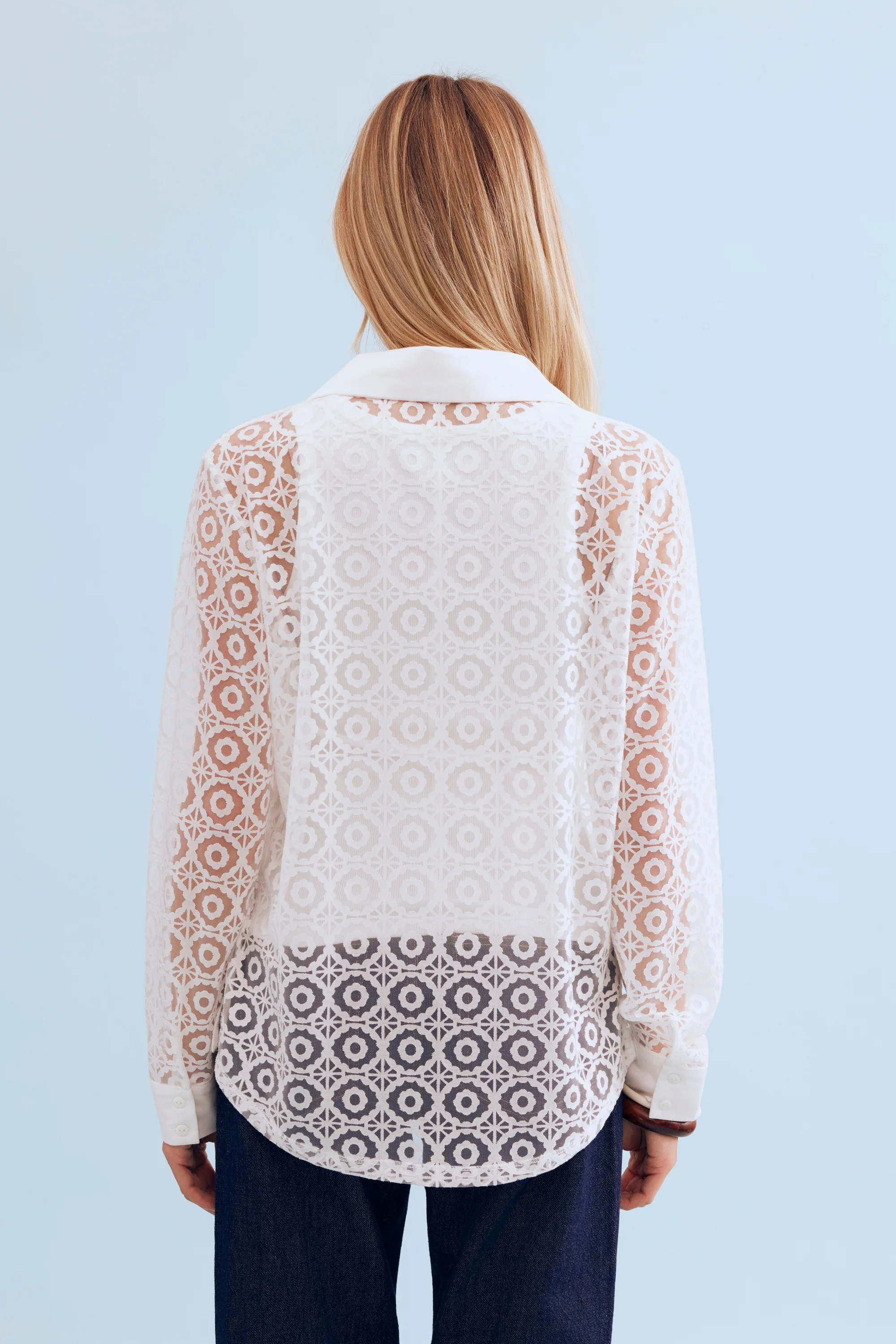 Chemise en dentelle ajourée - Image 4