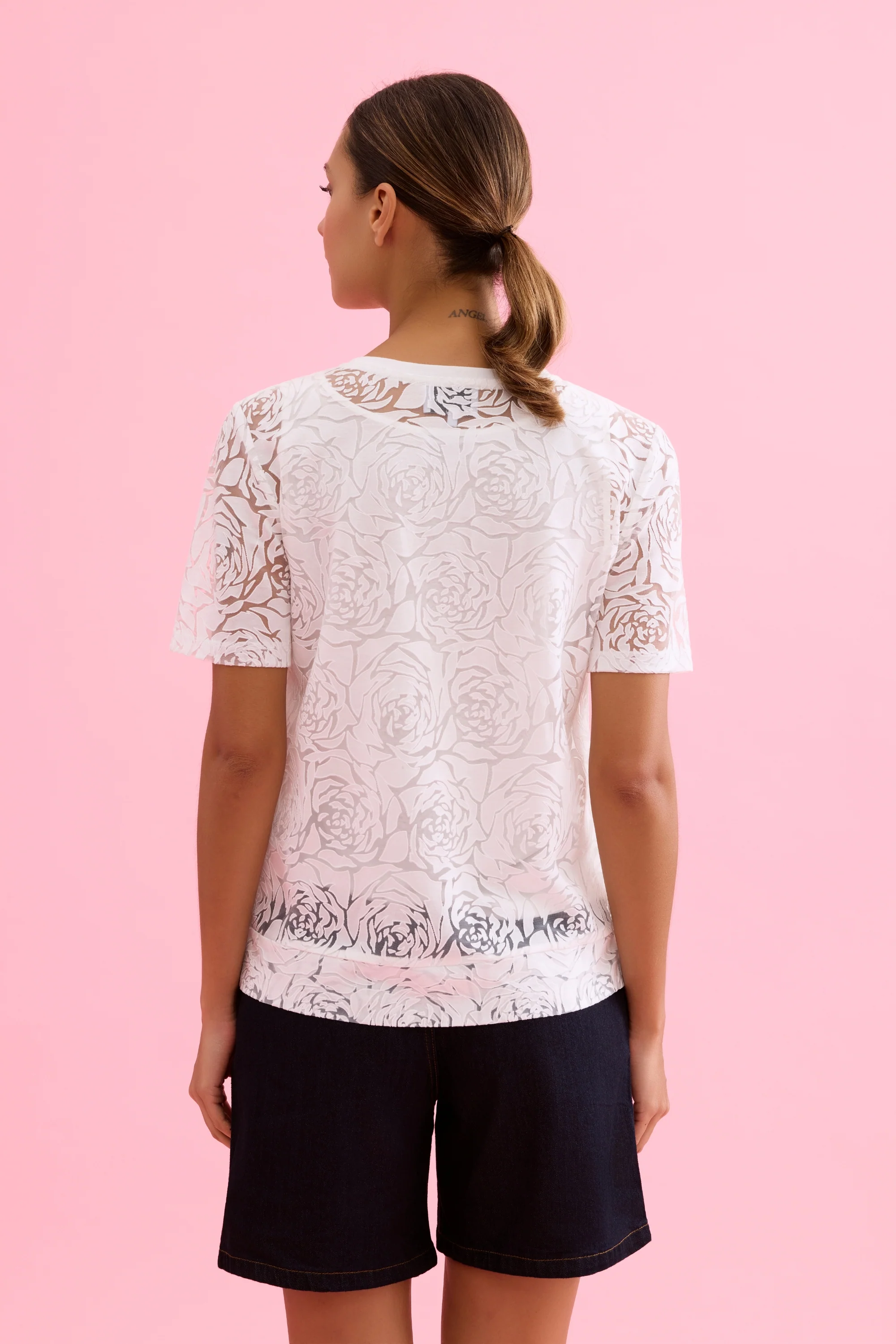 T-shirt dévoré motif roses - Image 4